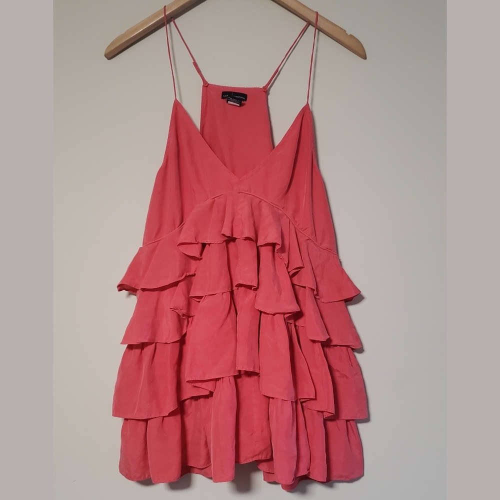 Moda international beautiful summer ruffle top